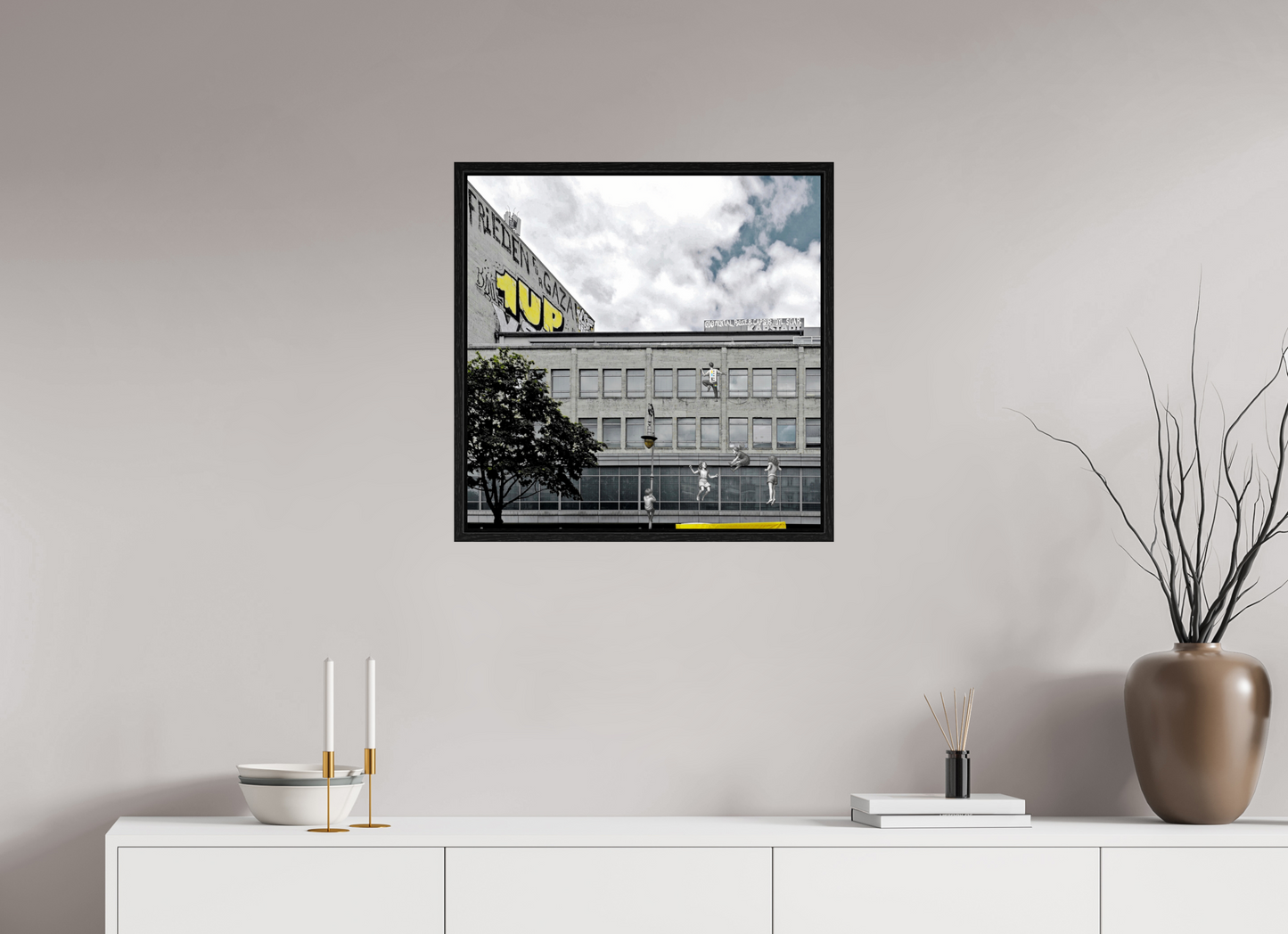 60 x 60 cm, Floater Frame Playground