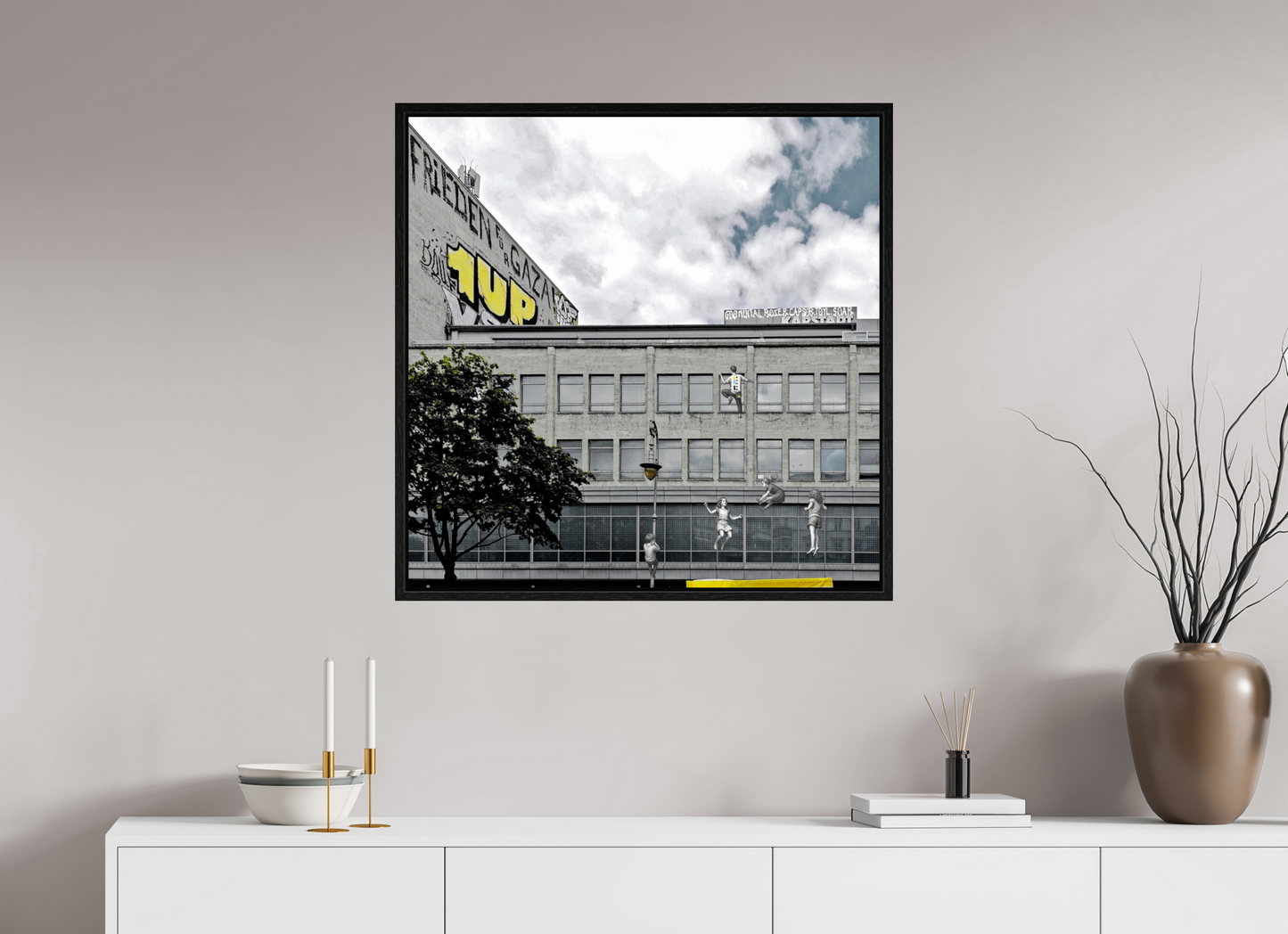 80 x 80 cm, Floater Frame Playground